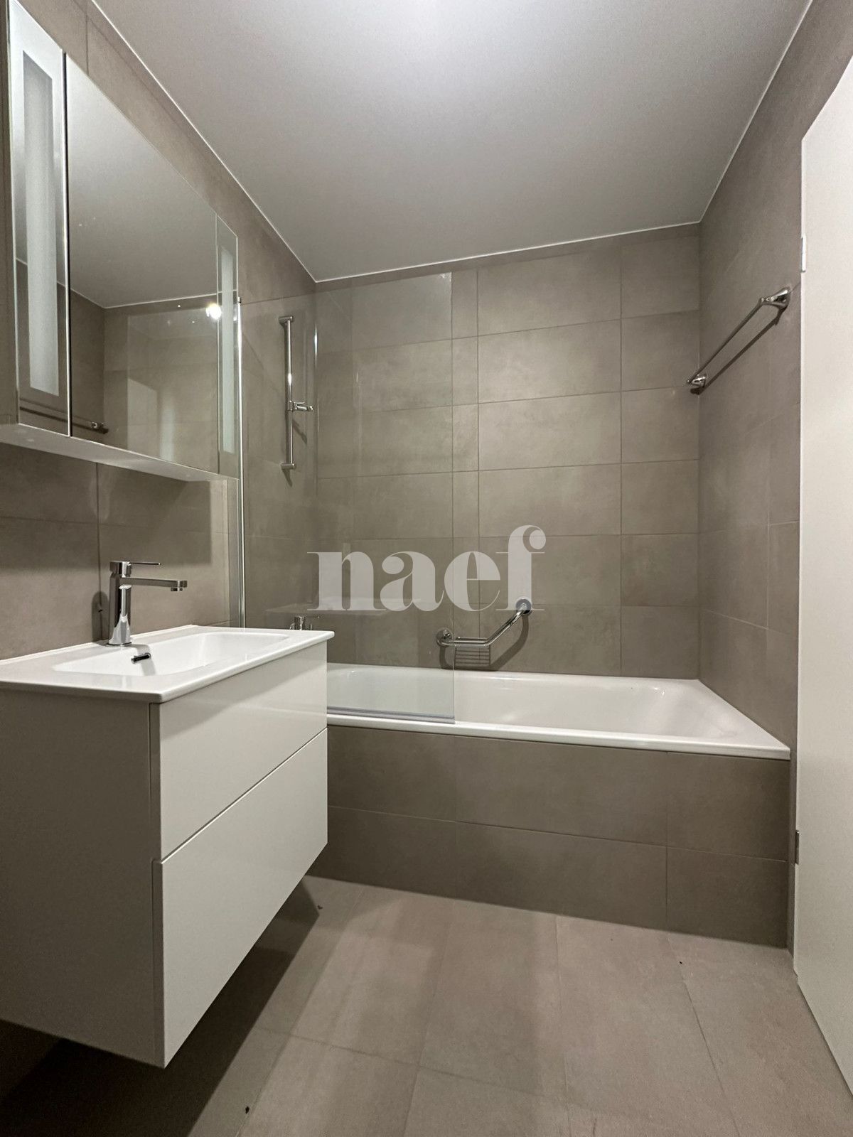 À louer : Appartement 5 Pieces Genève - Ref : 242029.7001 | Naef Immobilier