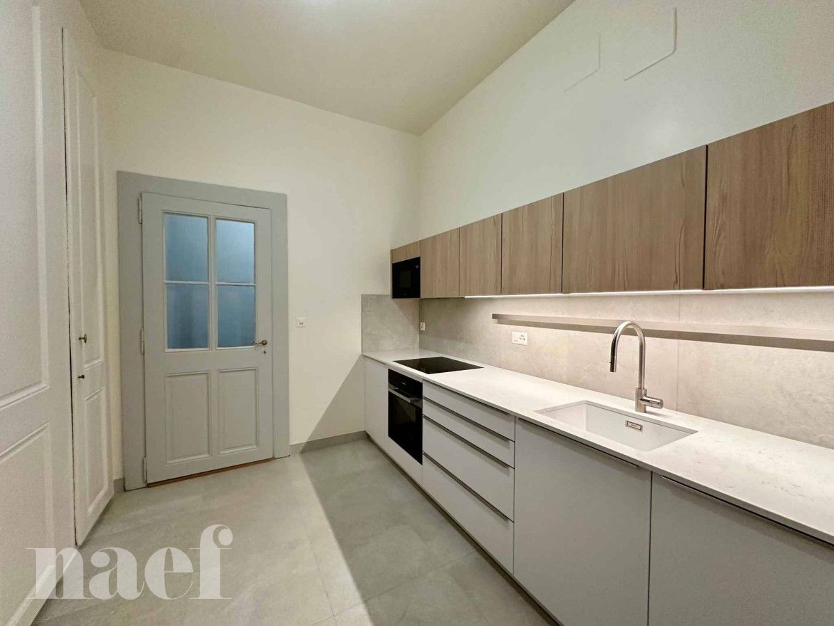 À louer : Appartement 6 Pieces Genève - Ref : 4FWpamNX7aQFRU1M | Naef Immobilier