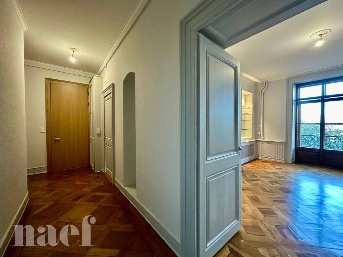 À louer : Appartement 6 Pieces Genève - Ref : 4FWpamNX7aQFRU1M | Naef Immobilier