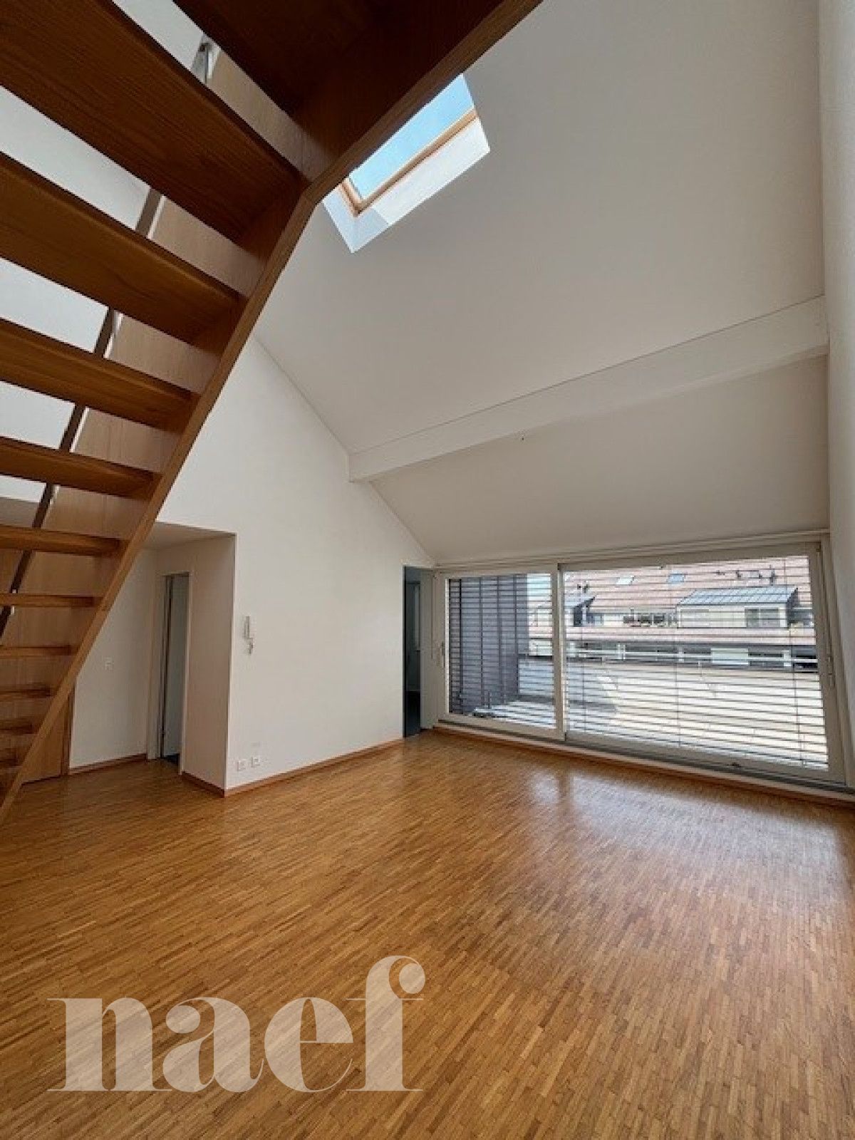 À louer : Appartement 4 Pieces Aubonne - Ref : AP98C524 | Naef Immobilier