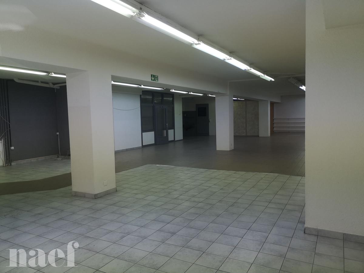 À louer : Surface Commerciale Arcade Sion - Ref : uQfpeIr2 | Naef Immobilier