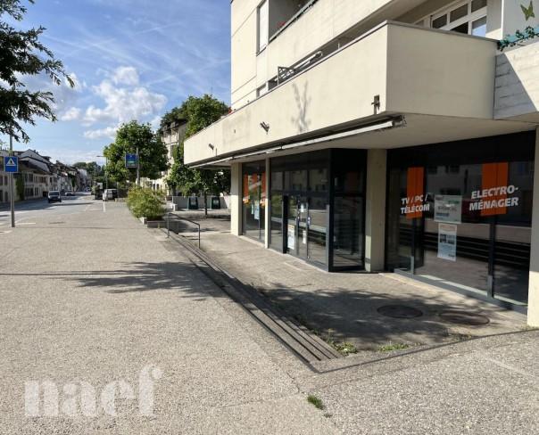 À louer : Surface Commerciale Arcade Versoix - Ref : fedsQfpV | Naef Immobilier