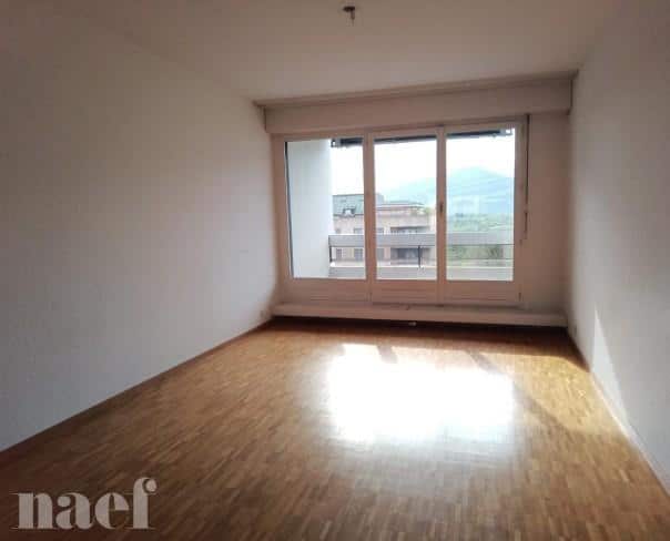 À louer : Appartement 7.5 Pieces Genève - Ref : mmQ6uIeA | Naef Immobilier